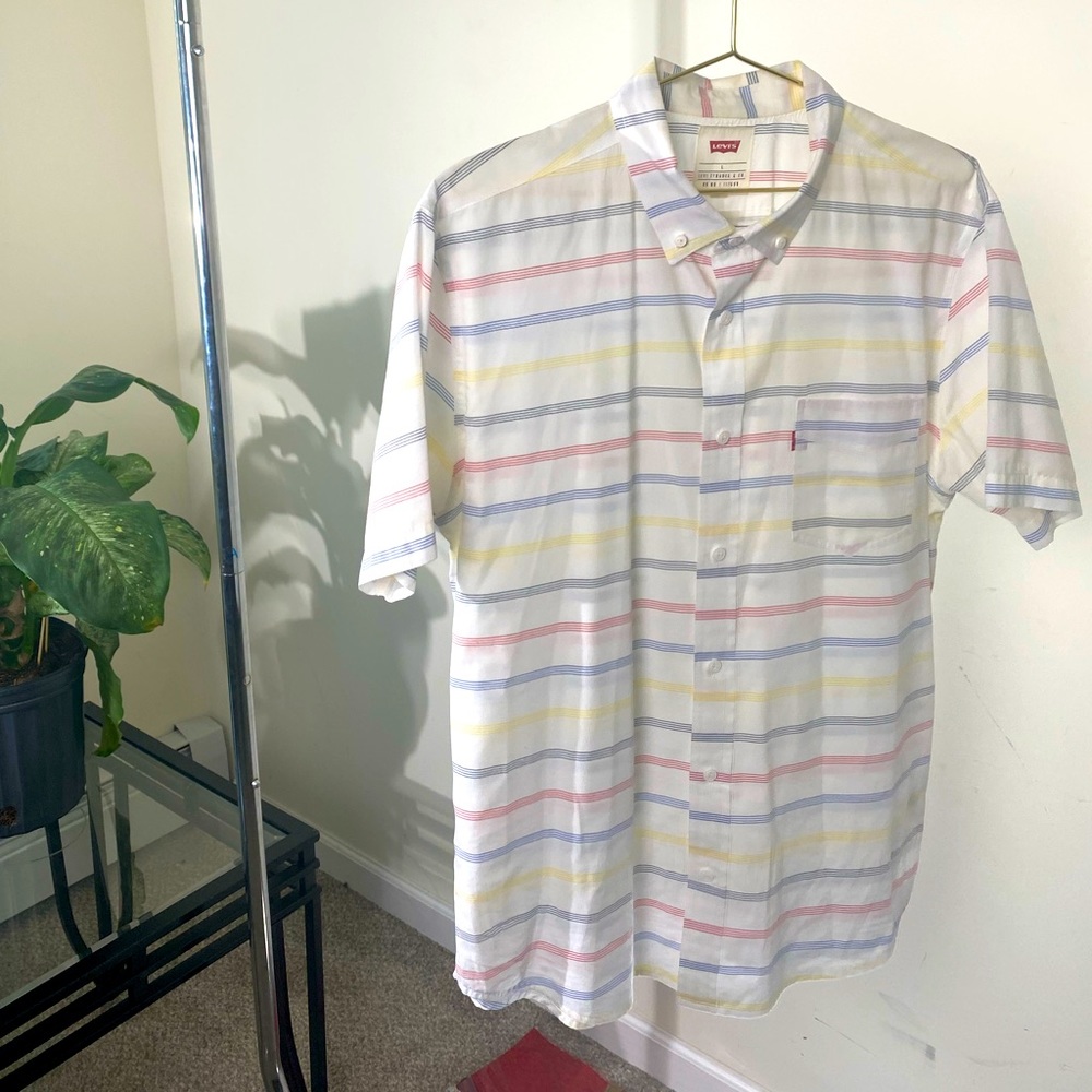 Levi’s button up shirt